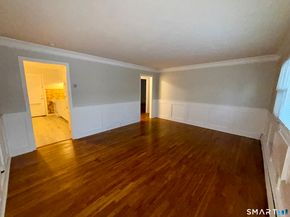 204 Cherry Hill Drive 1B, Bridgeport CT 06606