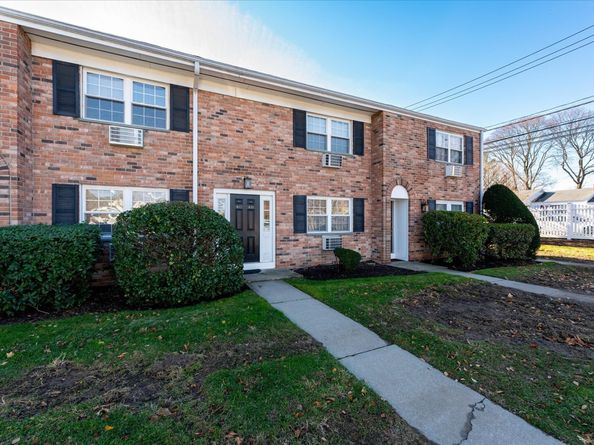 151 Courtland Avenue APT 6C, Stamford CT 06902