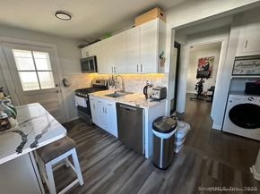 16 Revere Drive APT 1, Stamford CT 06902