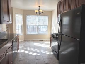 1206 Eaton Court 1206, Danbury CT 06811