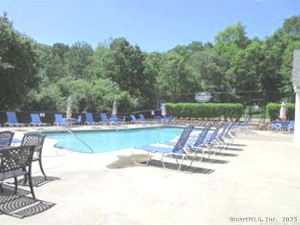 1206 Eaton Court 1206, Danbury CT 06811