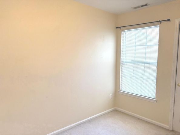 1206 Eaton Court 1206, Danbury CT 06811