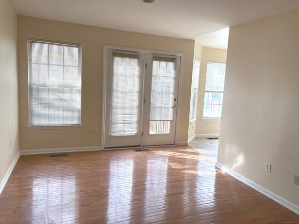 1206 Eaton Court 1206, Danbury CT 06811