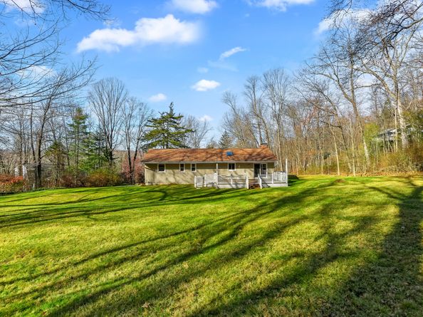 5 Woodland Hills Terrace, Brookfield CT 06804