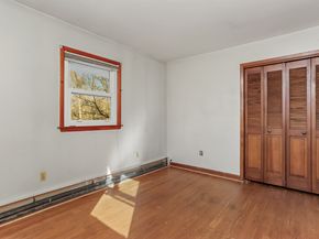 5 Woodland Hills Terrace, Brookfield CT 06804