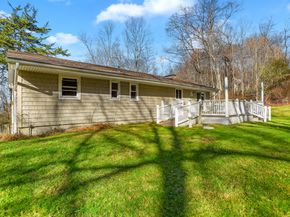 5 Woodland Hills Terrace, Brookfield CT 06804