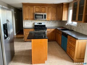 175 Post Oak Road, Stratford CT 06614