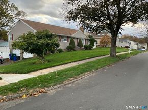 175 Post Oak Road, Stratford CT 06614