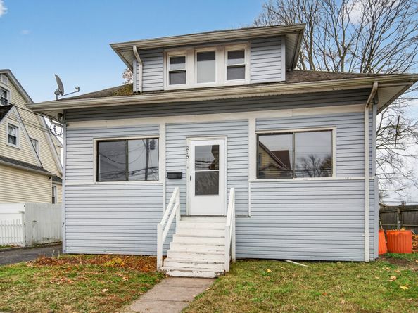 215 Overland Avenue, Bridgeport CT 06606