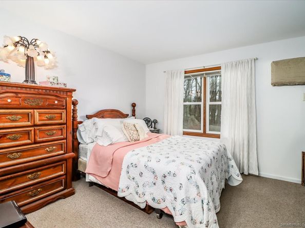 107 Hidden Knolls Circle 107, Monroe CT 06468