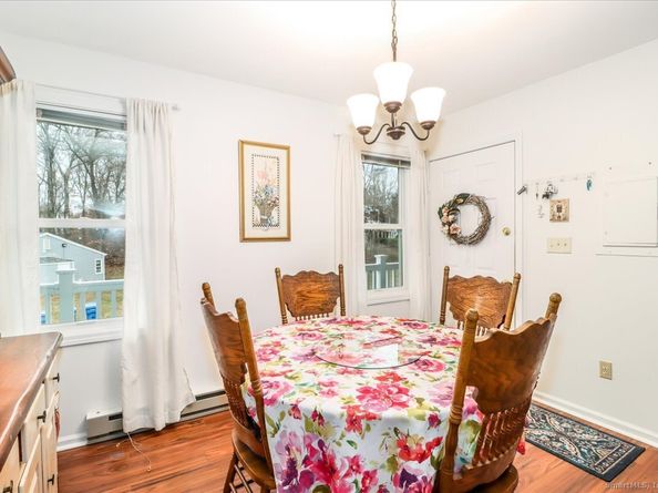 107 Hidden Knolls Circle 107, Monroe CT 06468