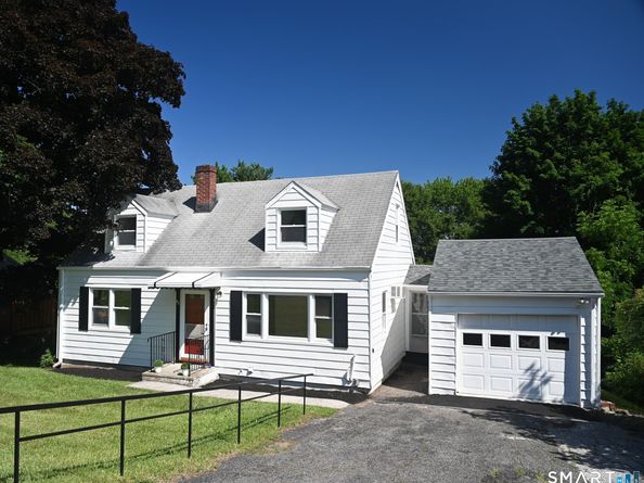 46 Topstone Drive, Danbury CT 06810
