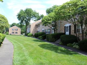 39 Woodway Road APT C7, Stamford CT 06907