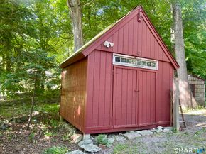 11 Tubbs Spring Drive, Weston CT 06883
