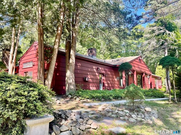 11 Tubbs Spring Drive, Weston CT 06883