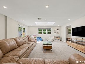 45 Cottontail Road, Norwalk CT 06854