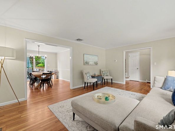 45 Cottontail Road, Norwalk CT 06854