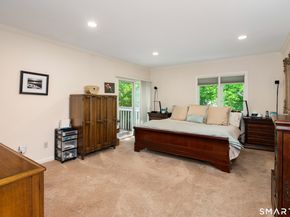 6 Barnes Road W 6, Stamford CT 06902