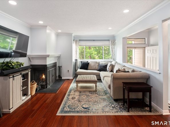 213 Sunrise Hill Lane 213, Norwalk CT 06851
