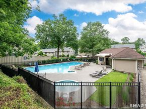 213 Sunrise Hill Lane 213, Norwalk CT 06851