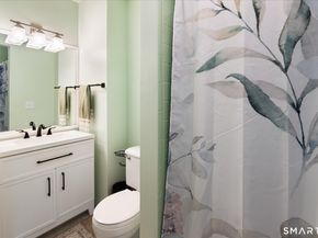 213 Sunrise Hill Lane 213, Norwalk CT 06851