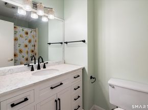 213 Sunrise Hill Lane 213, Norwalk CT 06851