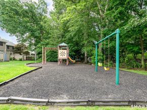 213 Sunrise Hill Lane 213, Norwalk CT 06851