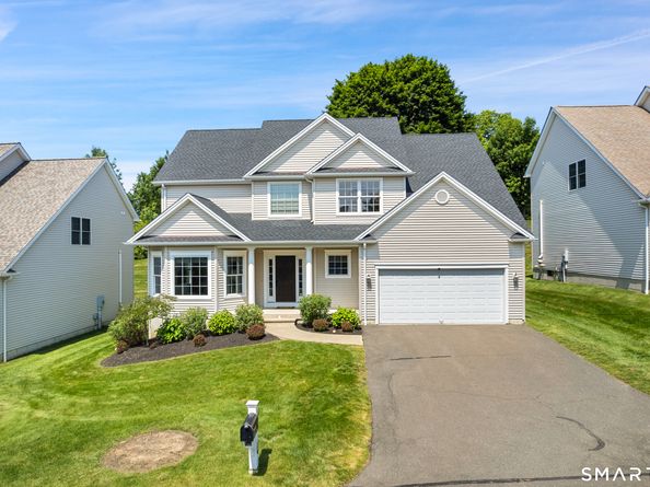 3 Tobins Court 3, Danbury CT 06810