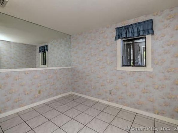 585 Pequot Lane B, Stratford CT 06614