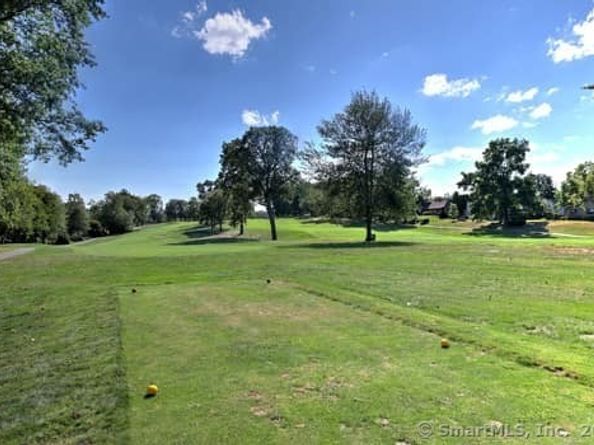 585 Pequot Lane B, Stratford CT 06614