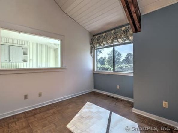 585 Pequot Lane B, Stratford CT 06614