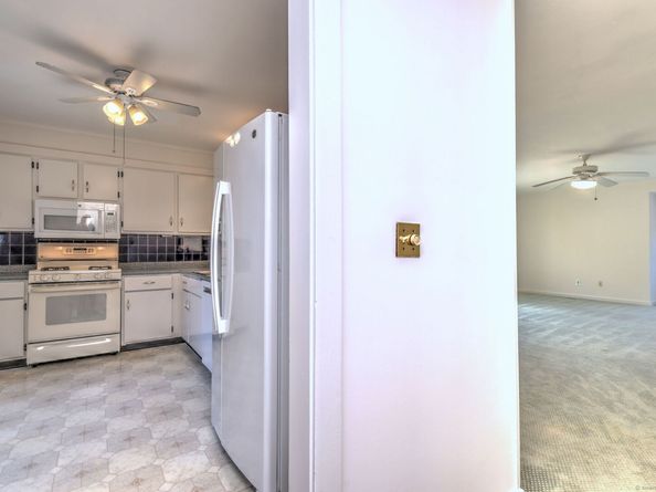 475 Commanche Lane B, Stratford CT 06614
