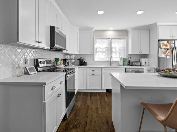 Undisclosed Address #24115192, Bridgeport CT 06606