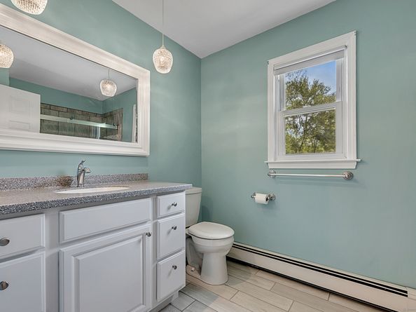 21 Hill Circle, Trumbull CT 06611