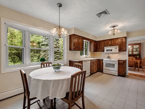 21 Hill Circle, Trumbull CT 06611
