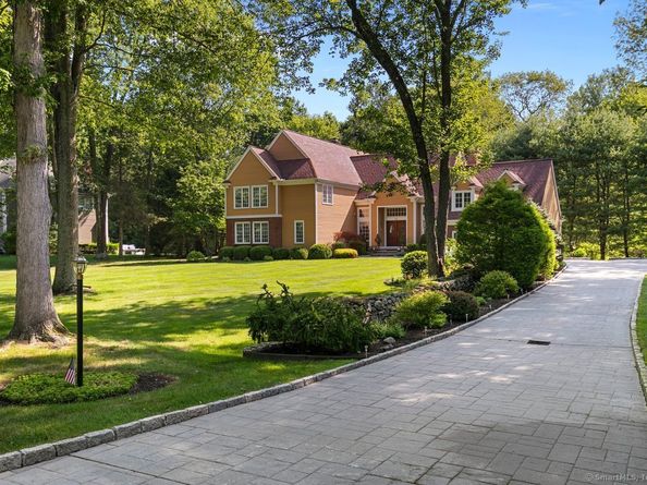 60 Red Barn Road, Trumbull CT 06611