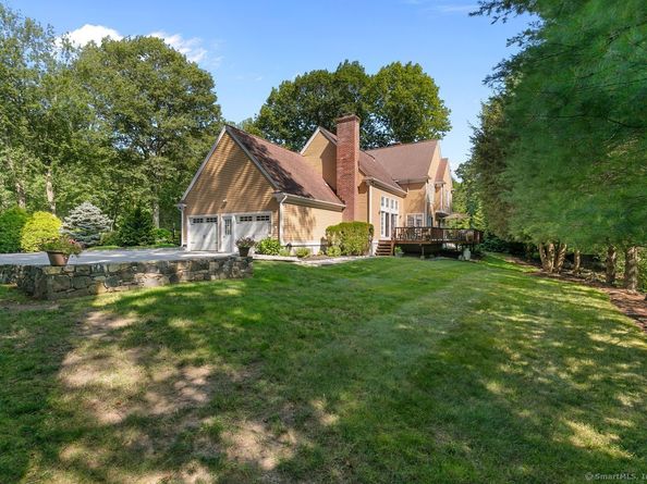 60 Red Barn Road, Trumbull CT 06611