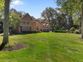 60 Red Barn Road, Trumbull CT 06611
