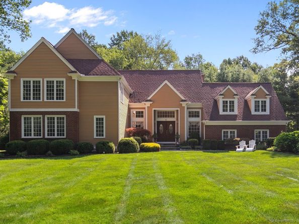 60 Red Barn Road, Trumbull CT 06611