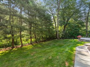 60 Red Barn Road, Trumbull CT 06611