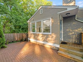 Undisclosed Address #24113392, New Canaan CT 06840