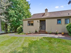 288 Agawam Drive B, Stratford CT 06614