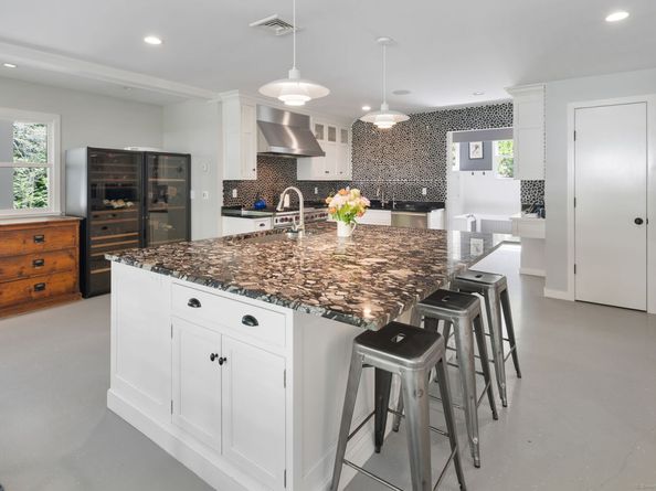 1580 Ponus Ridge, New Canaan CT 06840