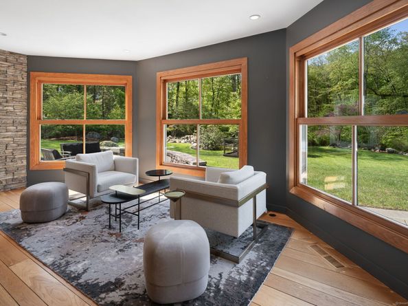 1580 Ponus Ridge, New Canaan CT 06840