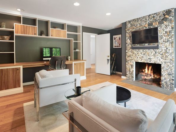 1580 Ponus Ridge, New Canaan CT 06840