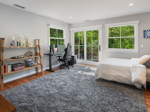 1580 Ponus Ridge, New Canaan CT 06840