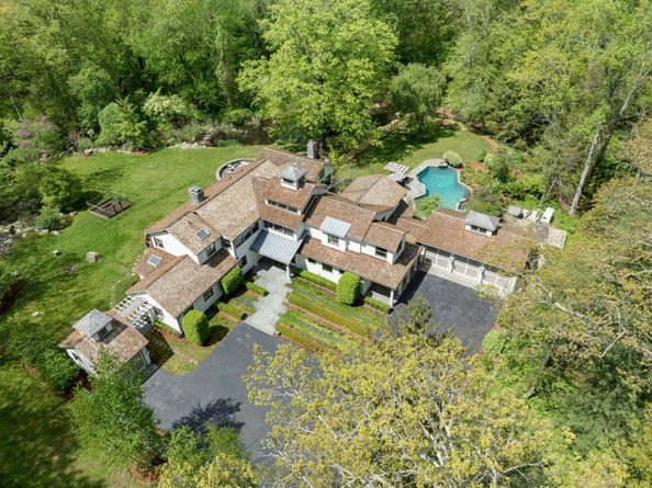 1580 Ponus Ridge, New Canaan CT 06840