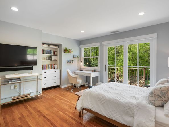 1580 Ponus Ridge, New Canaan CT 06840