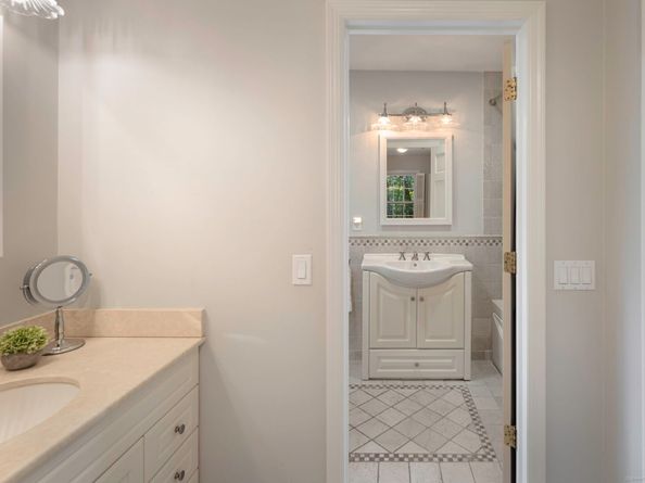 1038 West Road, New Canaan CT 06840