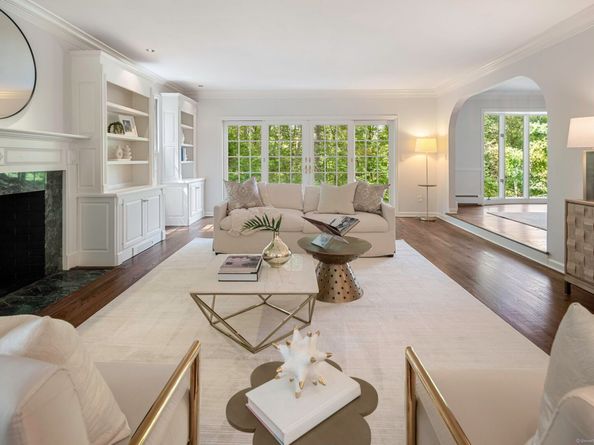 1038 West Road, New Canaan CT 06840